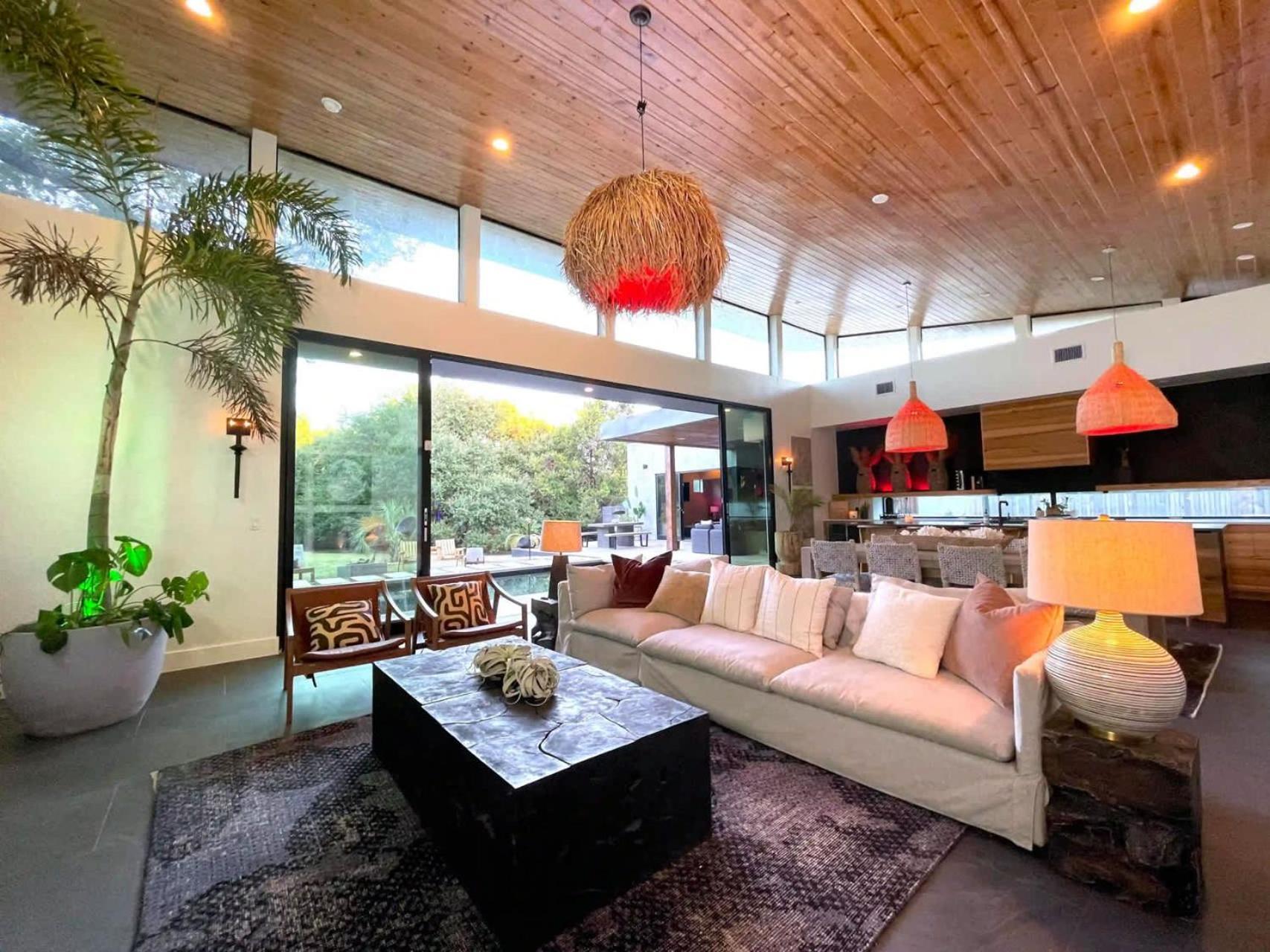 Eastside Mansion With Pool - Rainey St - 7 Min Drive Villa Austin Exterior photo